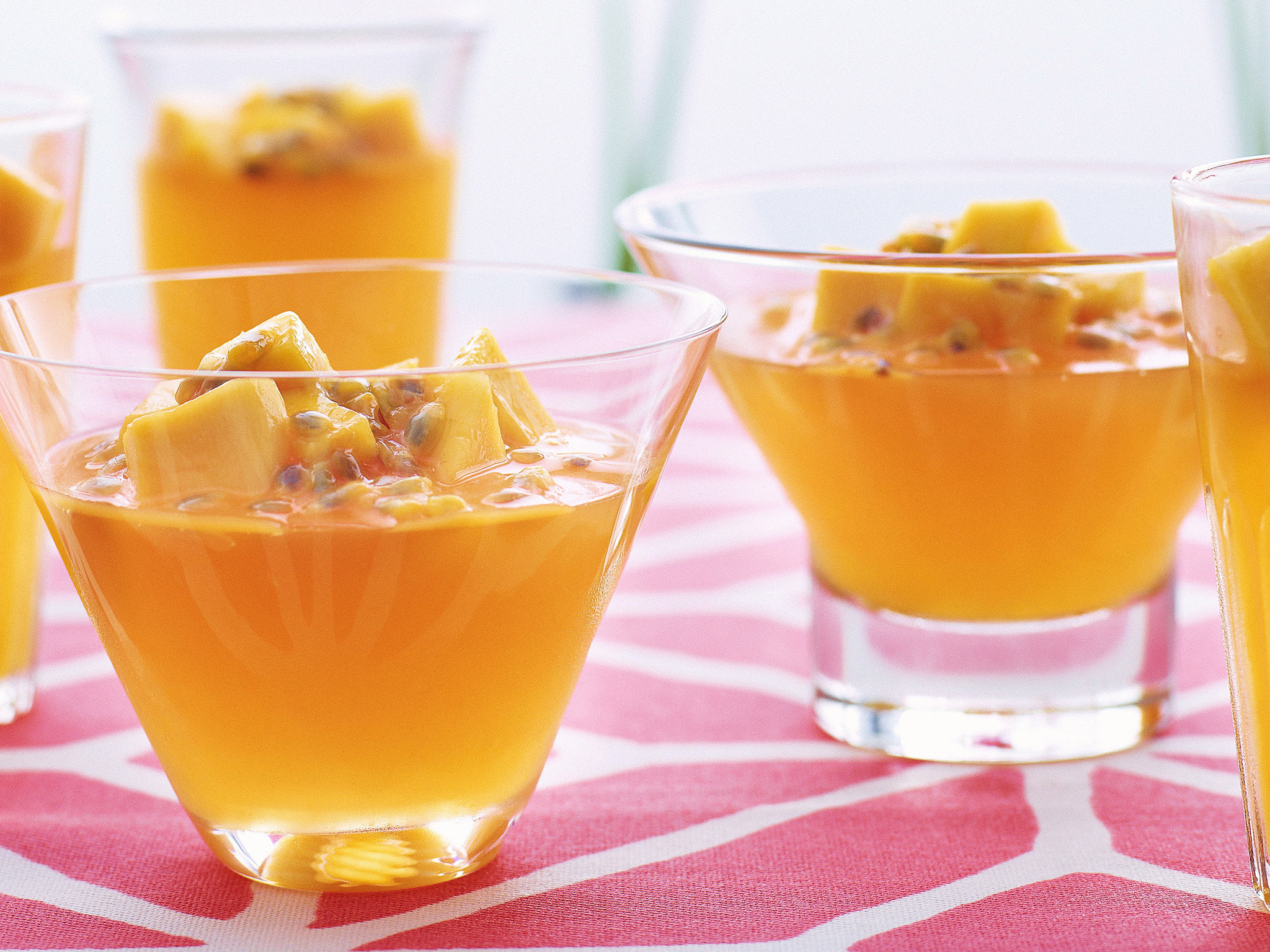 Passionfruit jelly with mango