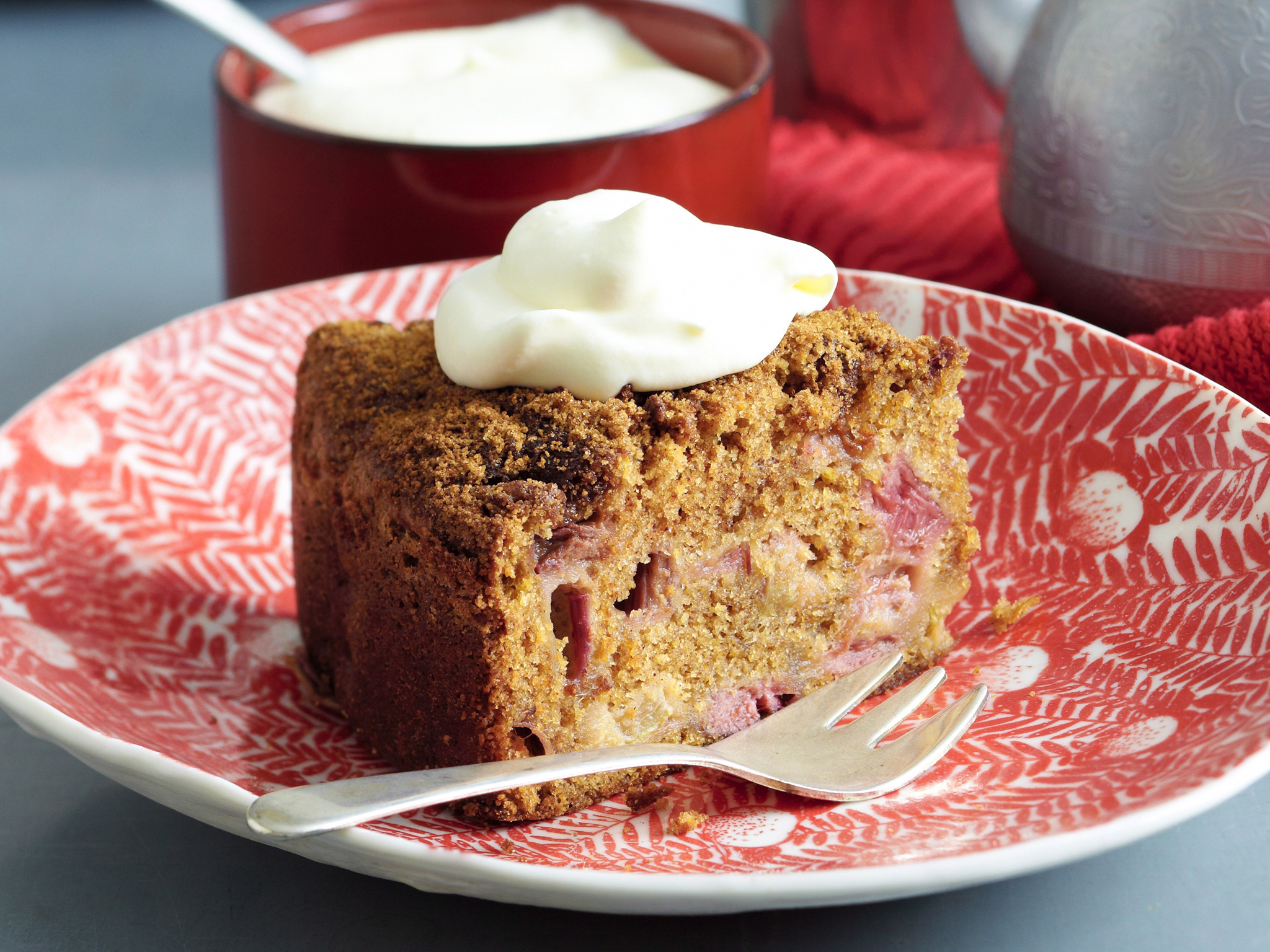 Sugar-crusted rhubarb cake