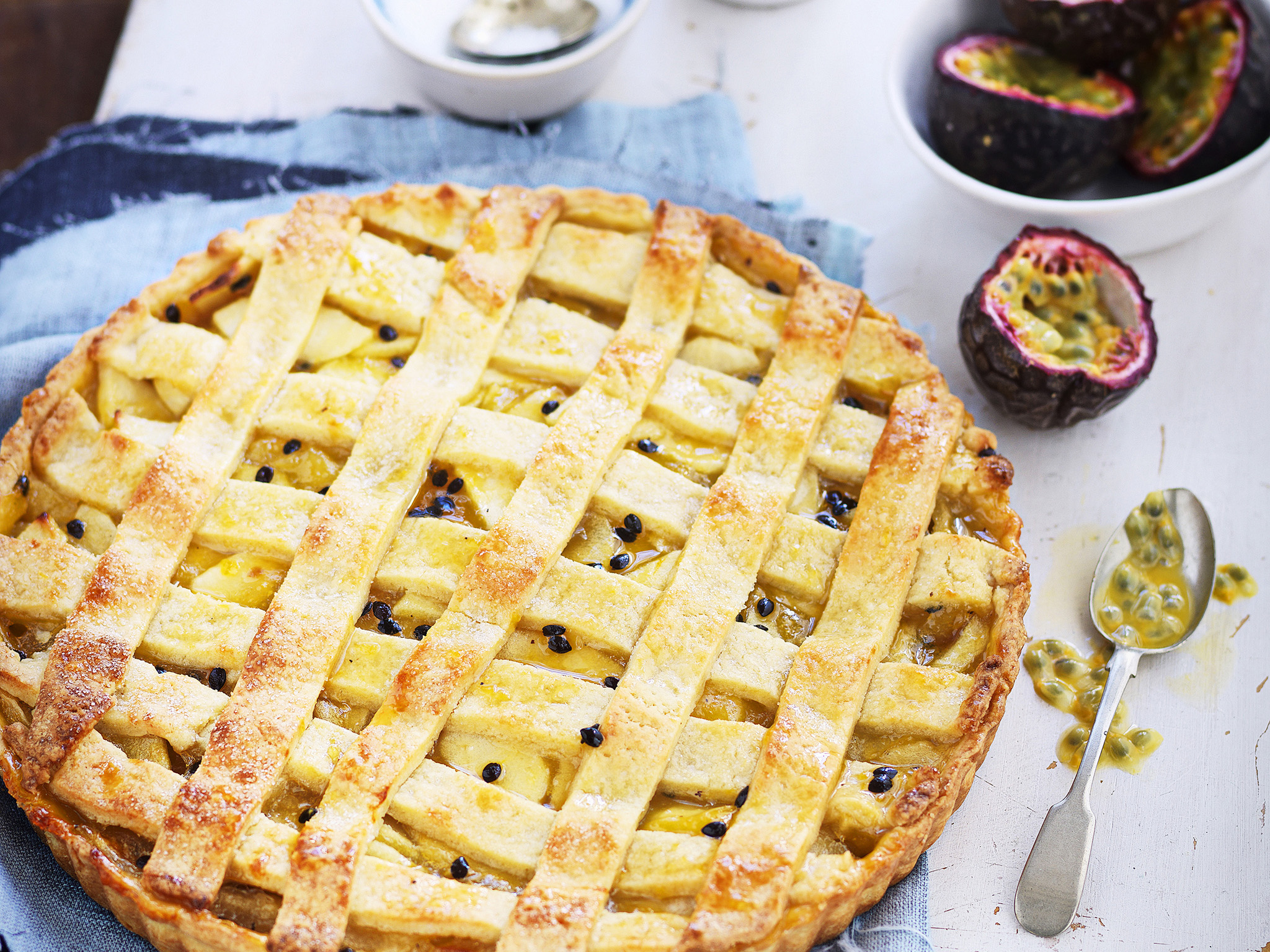 Apple and passionfruit pie