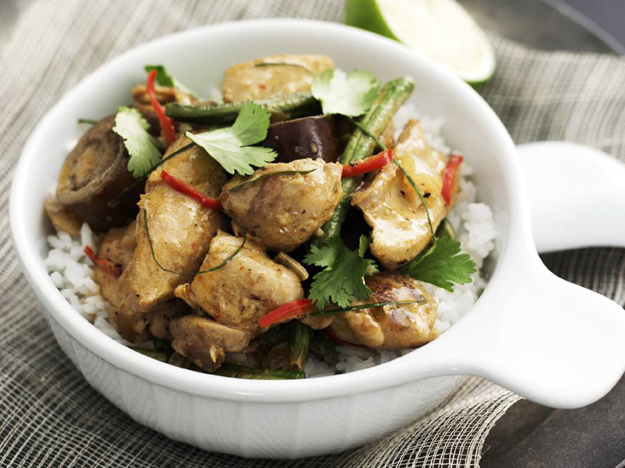 Thai red chicken curry with jasmine rice | Women's Weekly Food