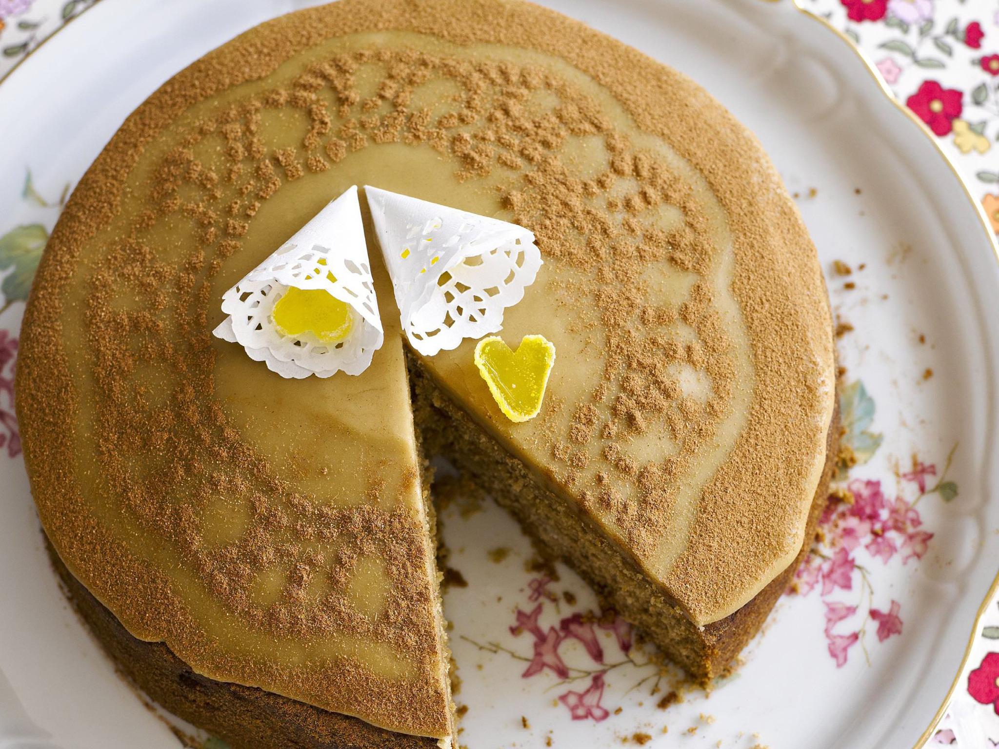 Cinnamon ginger cake with caramel icing Women's Weekly Food