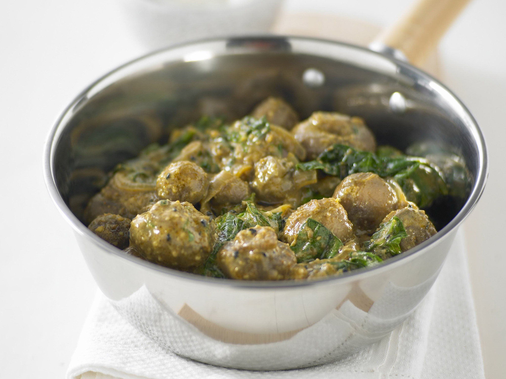 Spinach and mushroom korma Women's Weekly Food