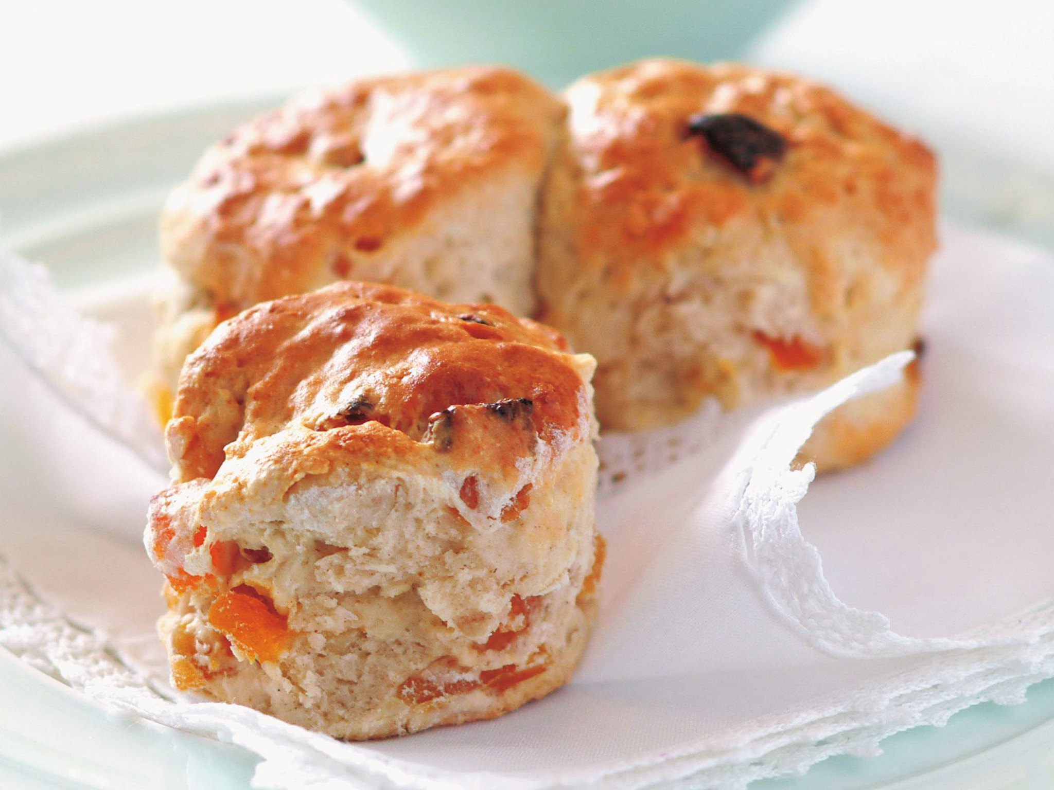 Apricot and almond scones