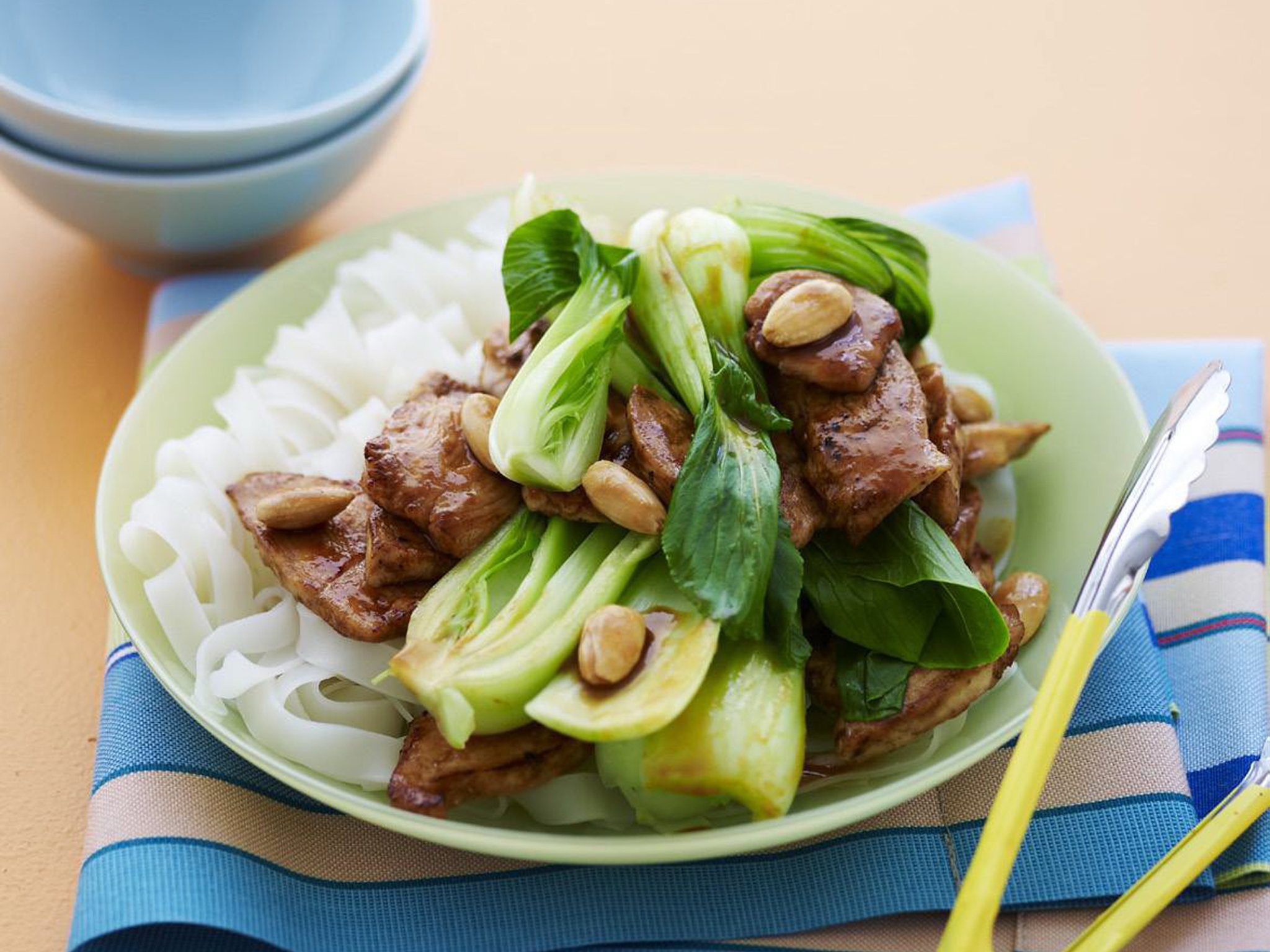chicken stir-fry with almonds and bok choy