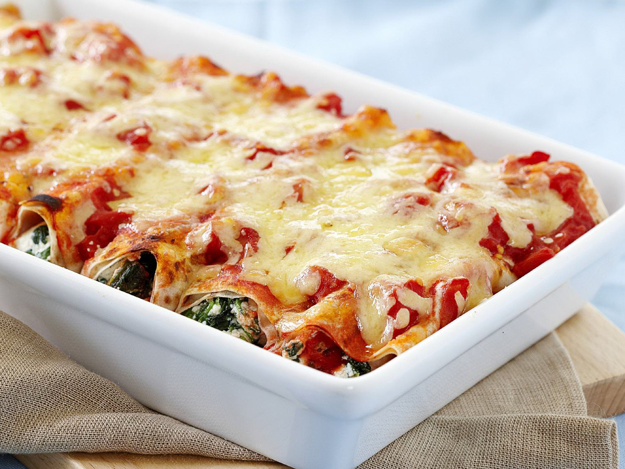 WHOLEMEAL SPINACH AND RICOTTA CANNELLONI