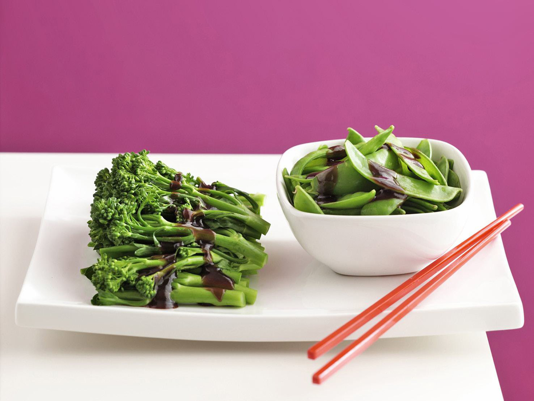 Broccolini and snow peas in oyster sauce Women's Weekly Food