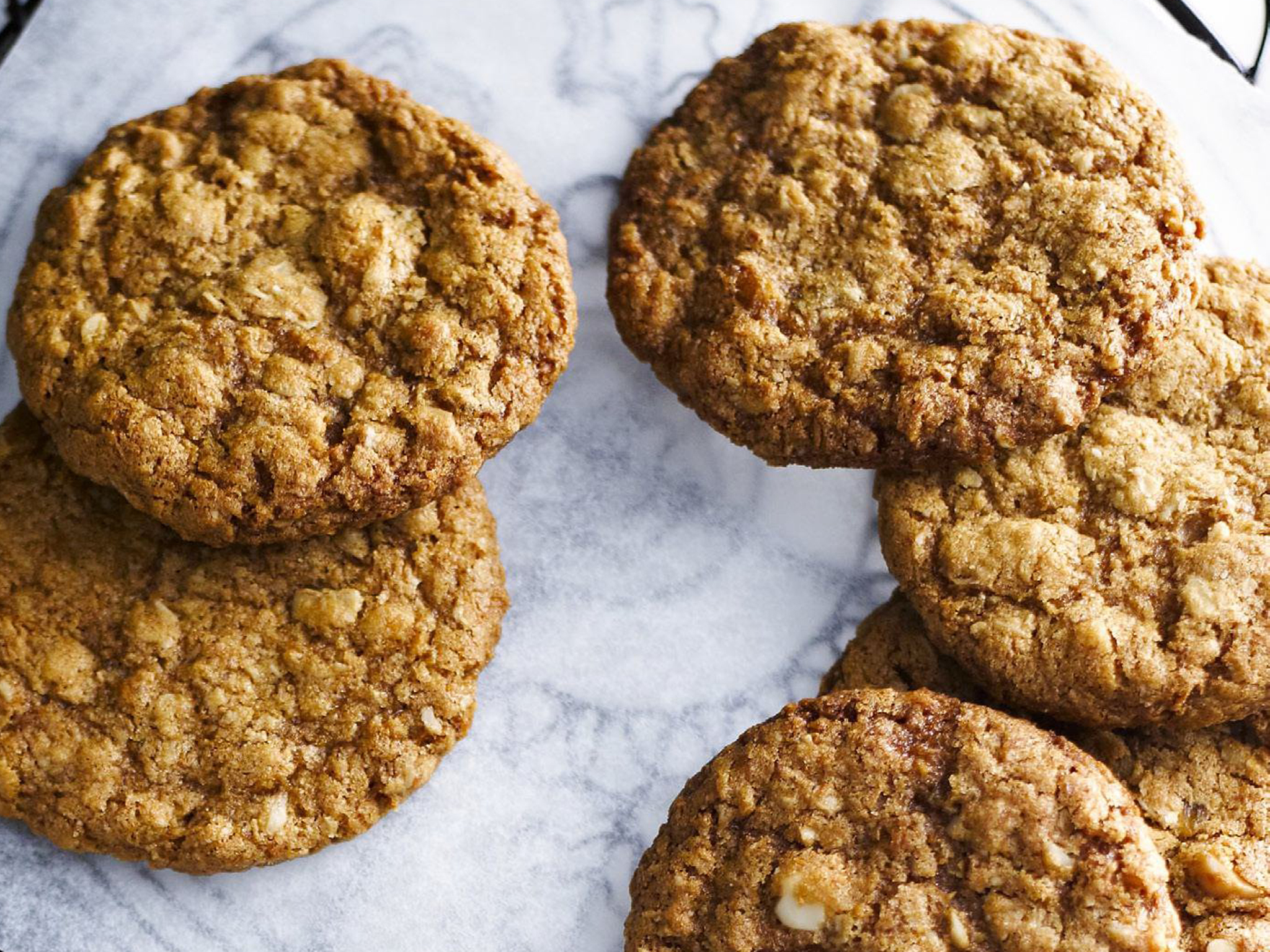MACADAMIA Anzac Biscuits