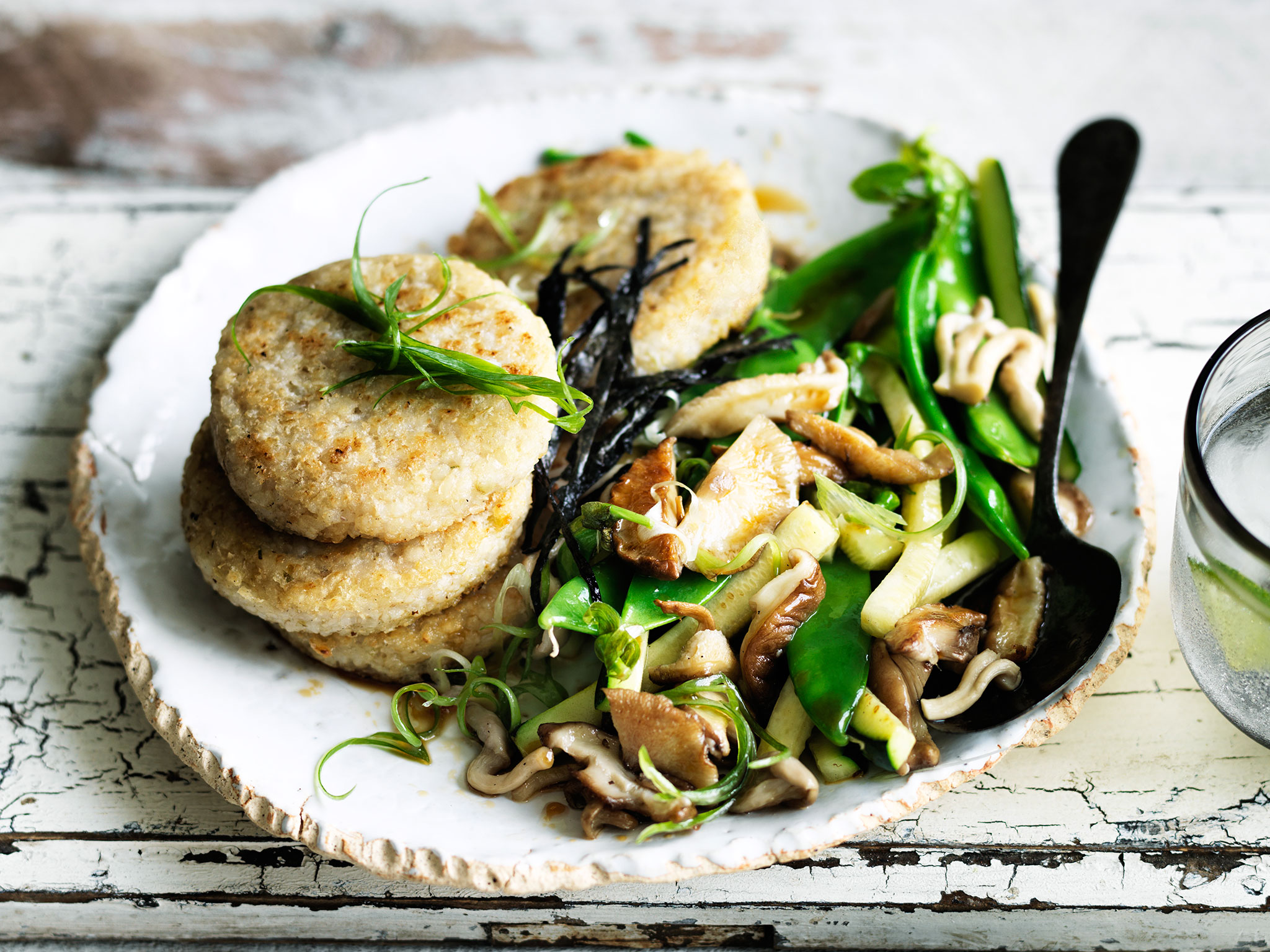 Rice cakes with zucchini and mushrooms