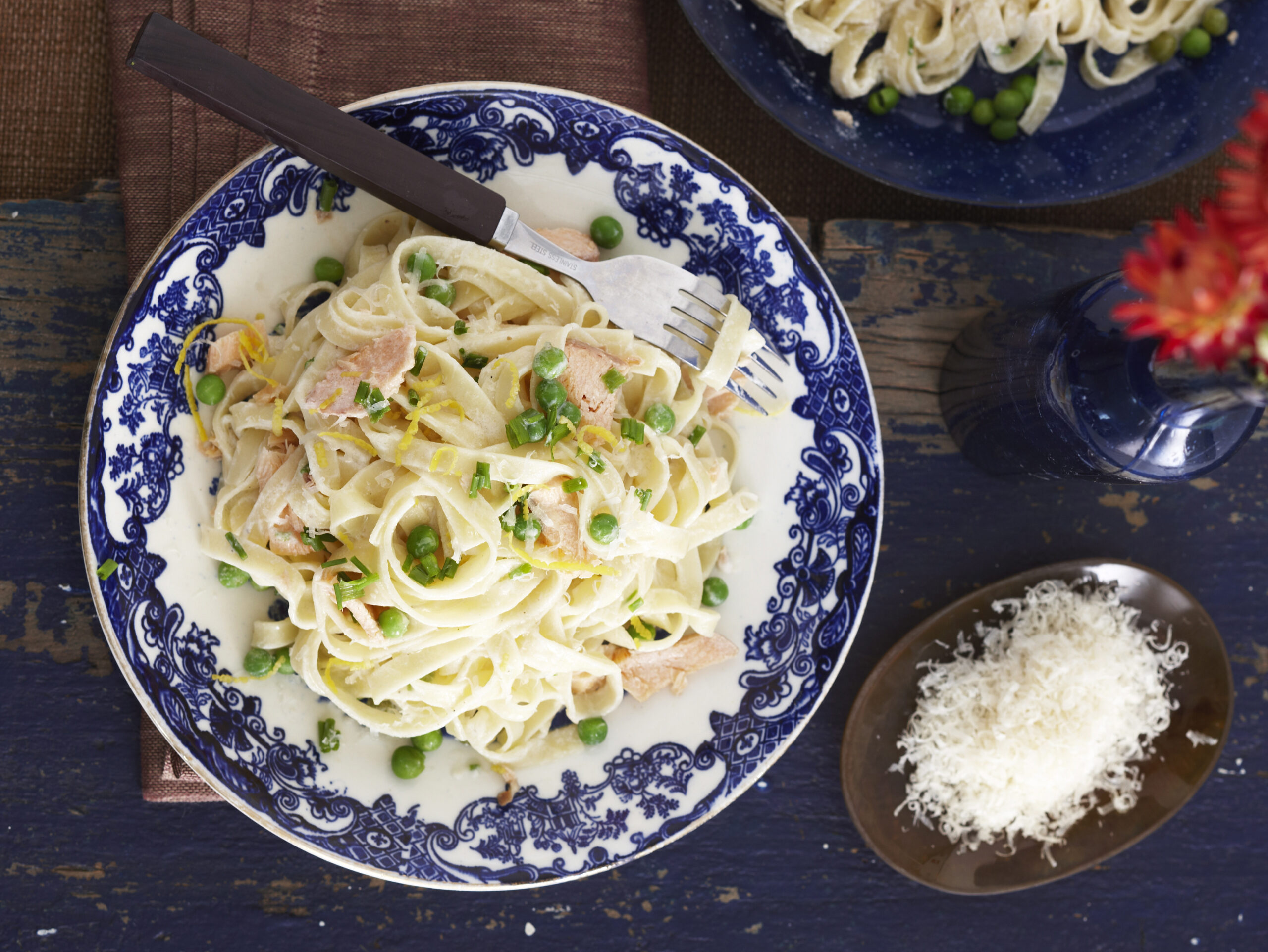 Salmon fettuccine in creamy lime sauce