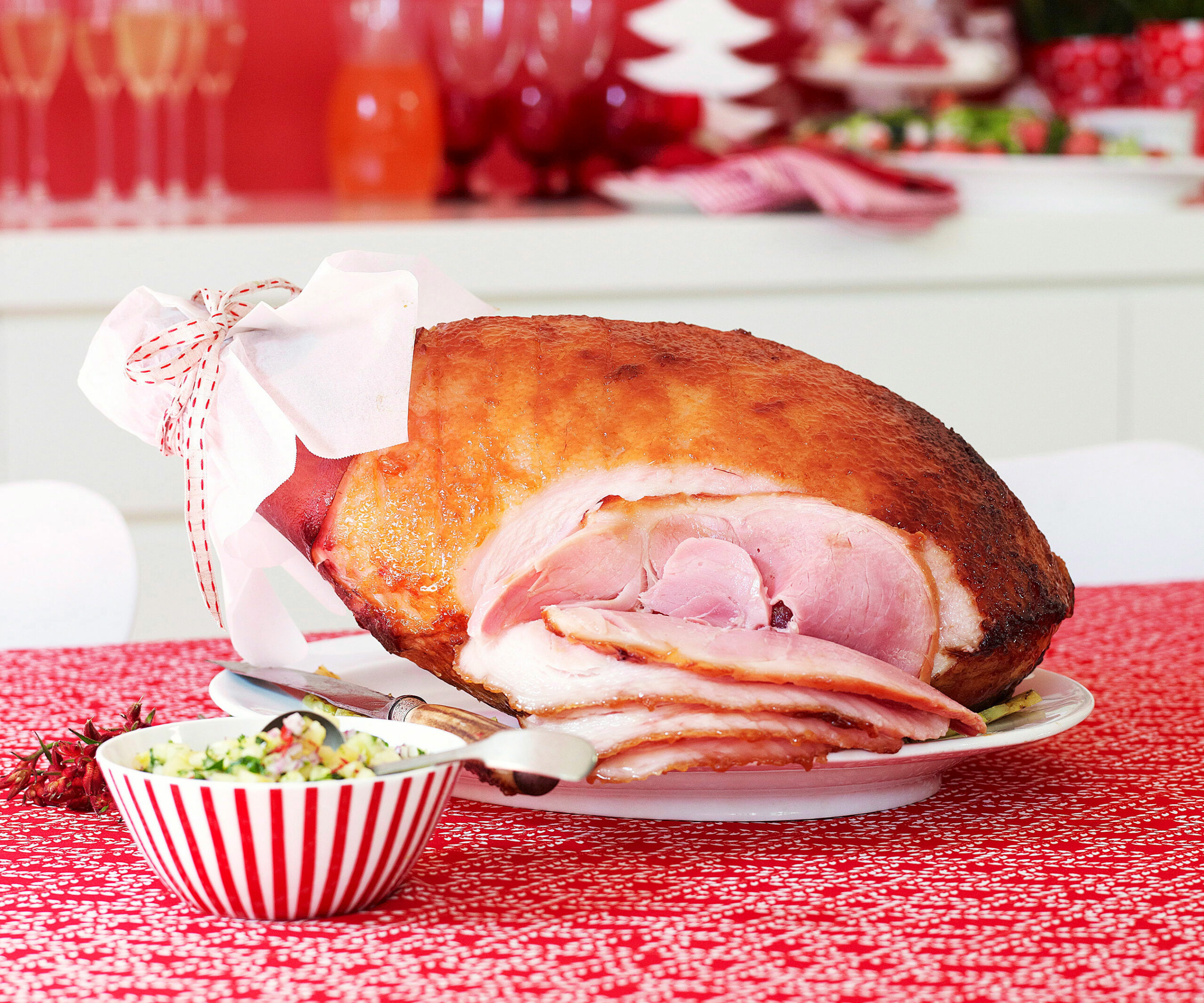 Ginger marmalade glazed ham Women's Weekly Food