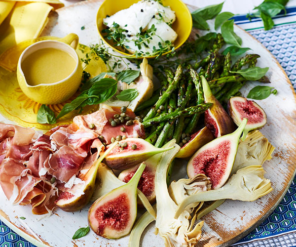 Prosciutto and artichoke platter