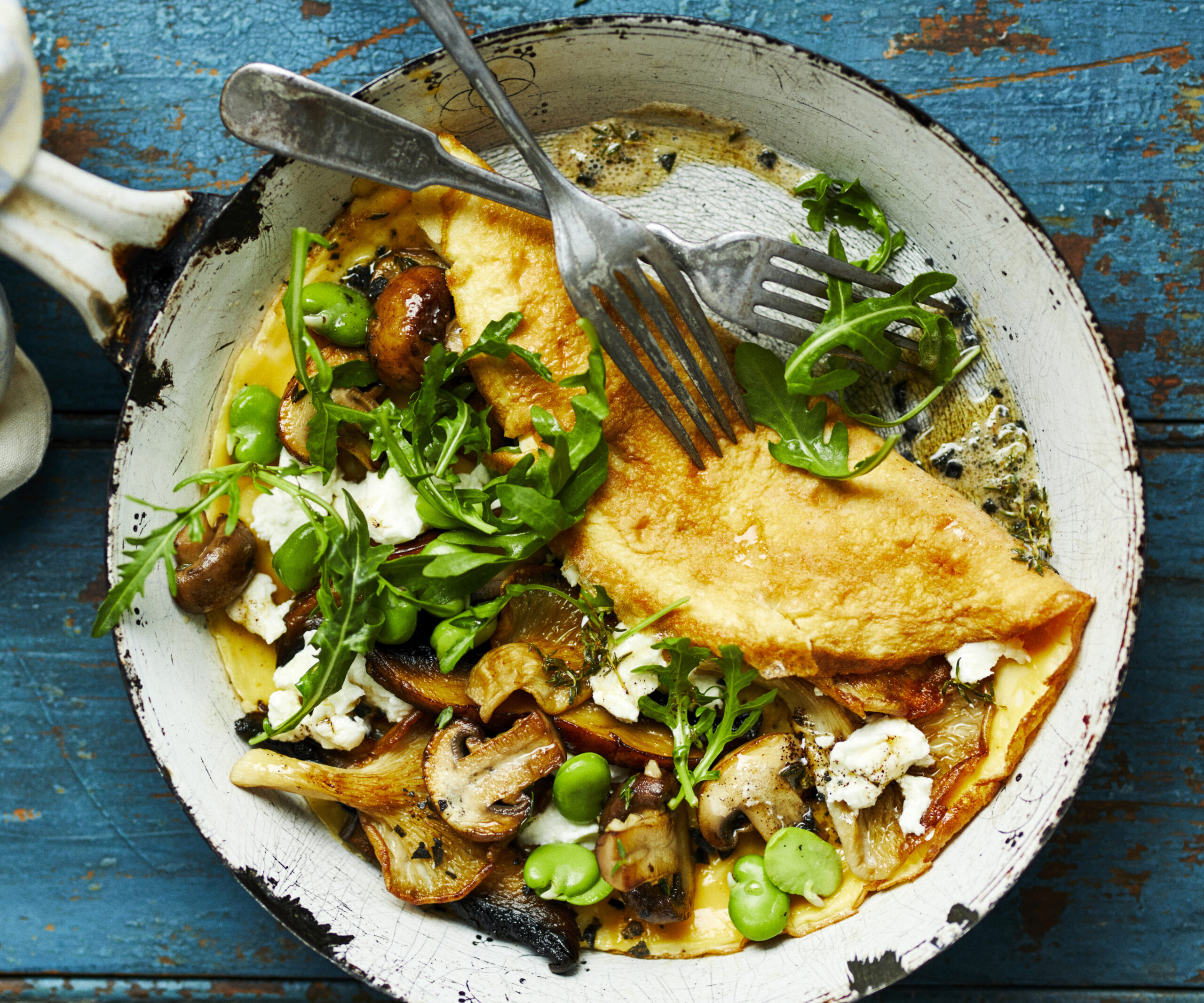 Mushroom and goat’s cheese omelette-image