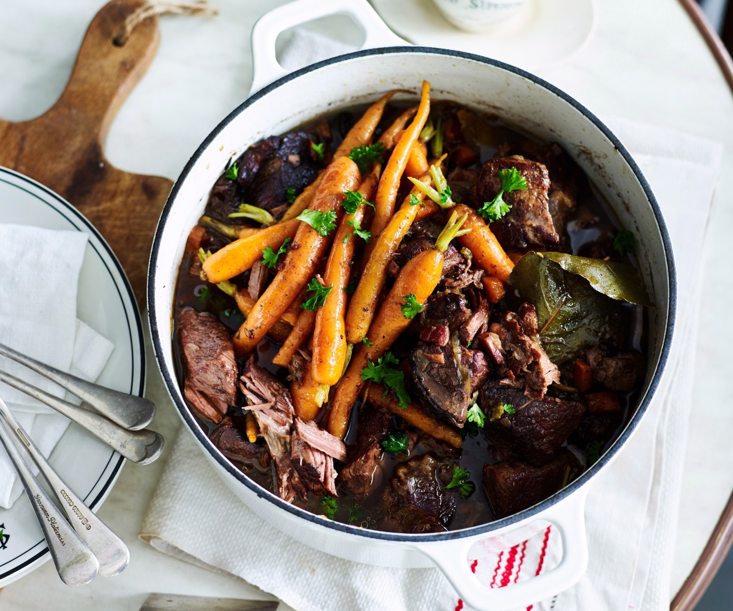 Beef and red wine casserole-image