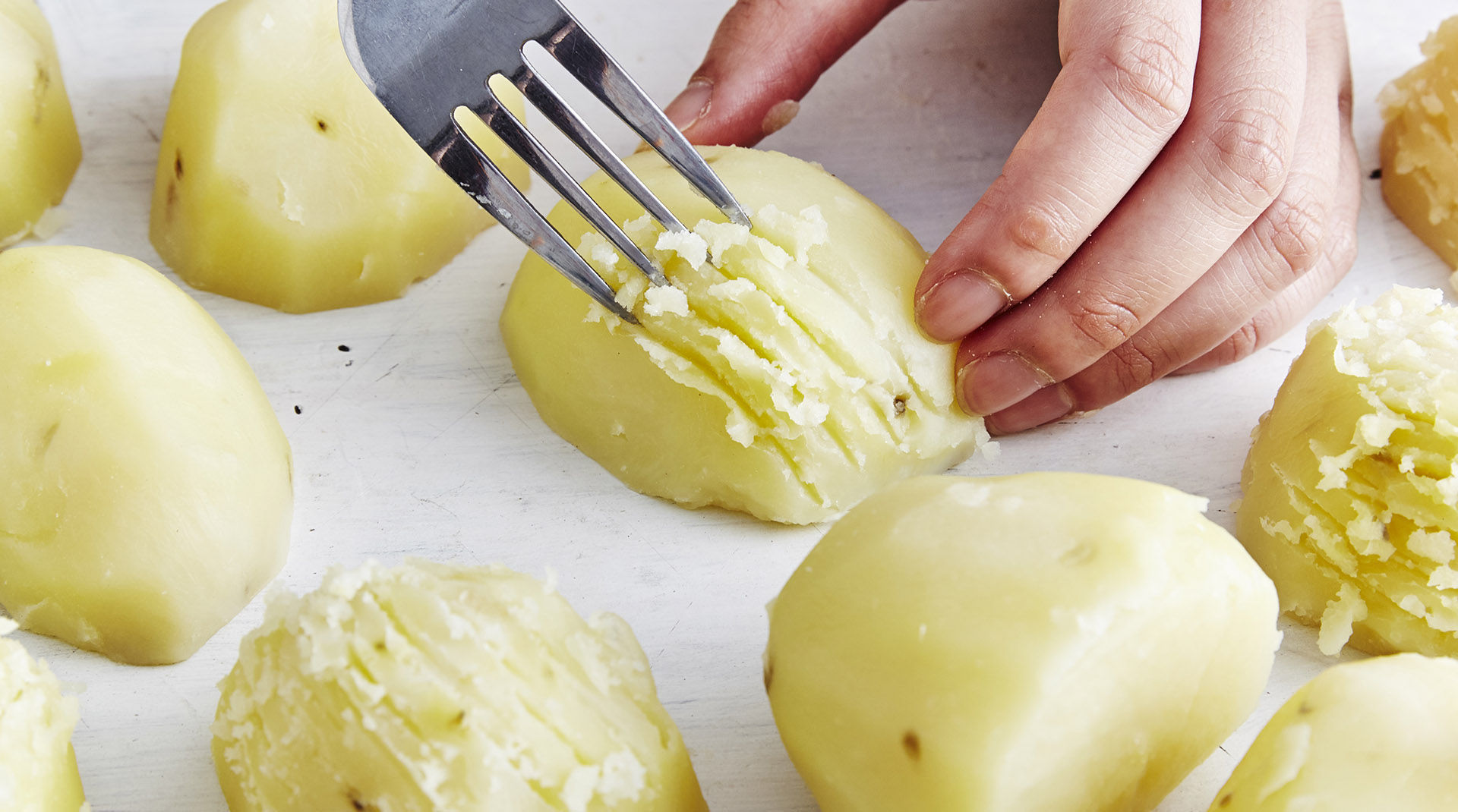 Best roast potatoes | Women's Weekly Food