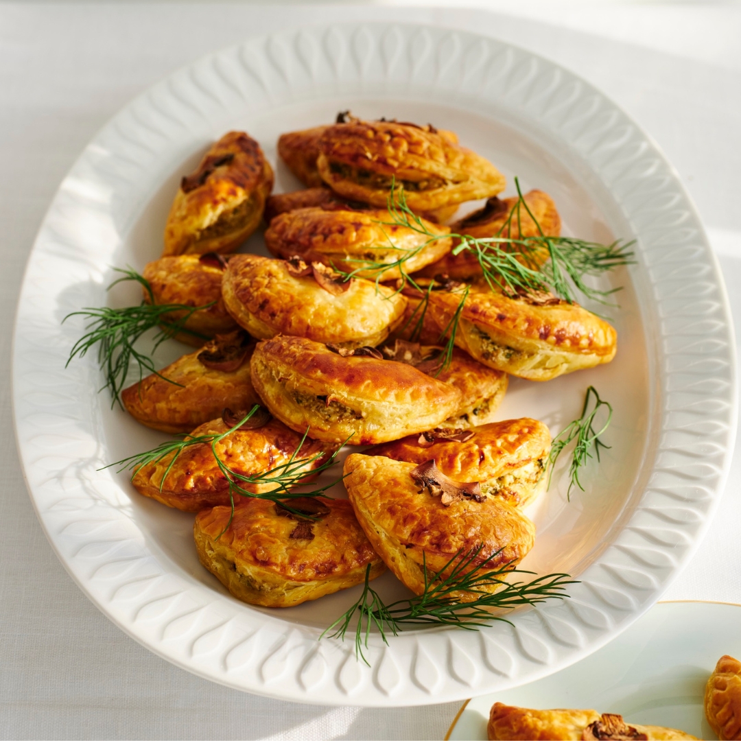 Mini fetta & mushroom pies