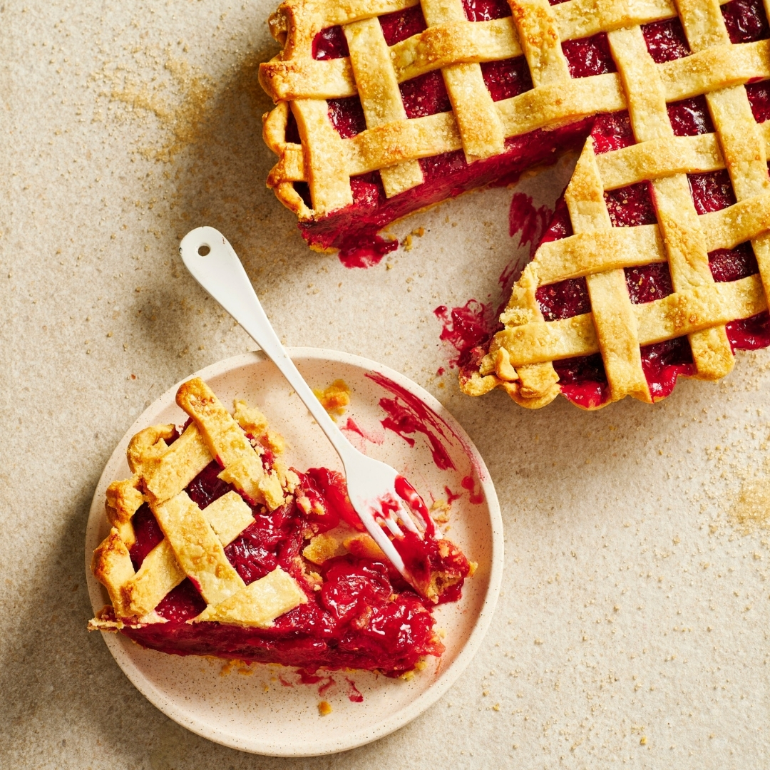 Rhubarb & apple lattice tart
